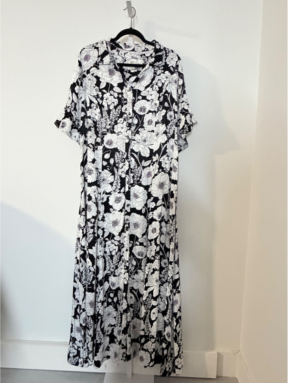 Maeve Anthropologie 2X Black White Floral Viscose Maxi Shirt Dress